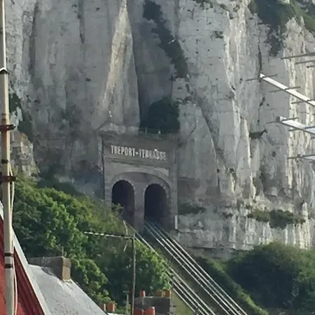 Apartment T2 Cosy Vue Falaises Funiculaire