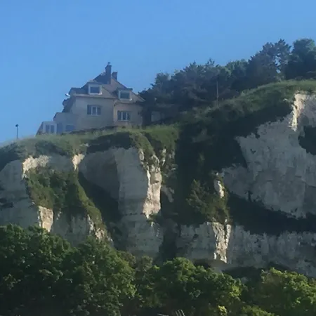 T2 Cosy Vue Falaises Funiculaire ル・トレポール